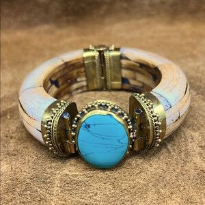 Grand Deliosos Vintage Brass Trimmed Bracelet.